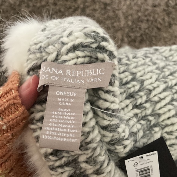 NWT! Banana Republic Faux Fur Lined snood / cowl neck scarf - Picture 5 of 5
